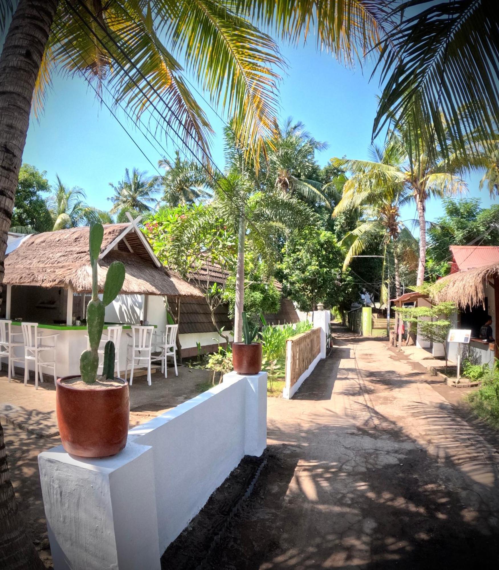 Kaktus Bungalow 2 Gili Air Exterior photo